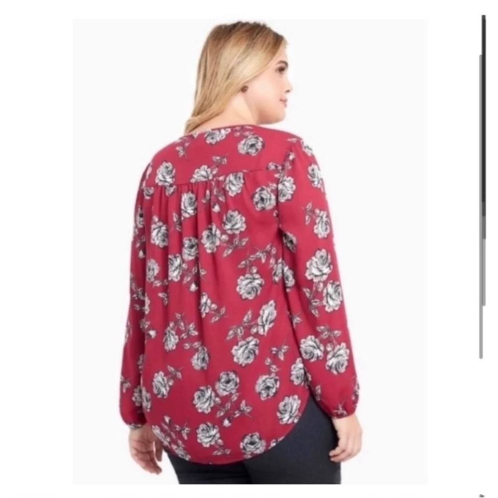 TORRID Magenta Floral Blouse - Picture 2 of 7
